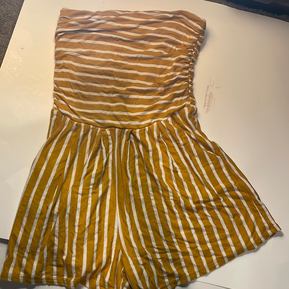 Yellow tube romper🚨 NO DAMAGE 🚨